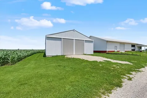 15869 North Vermilion West Road Fithian IL 61844
