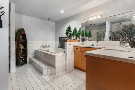 12300 River Road Plano IL 60545