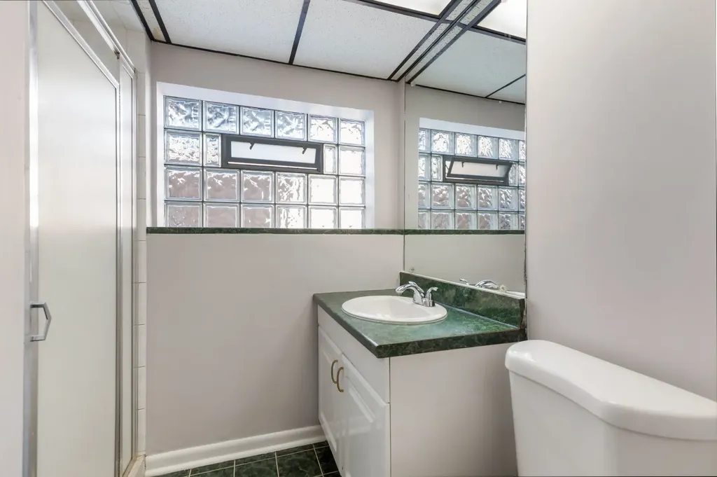 5302 Jarvis Avenue Skokie IL 60077