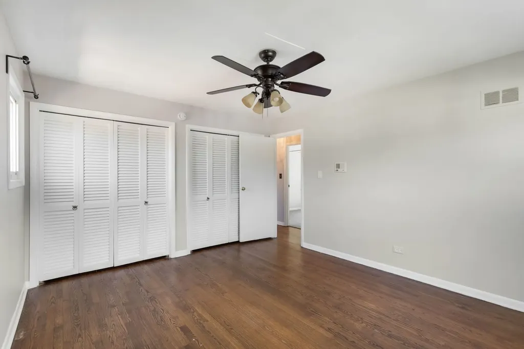 5302 Jarvis Avenue Skokie IL 60077