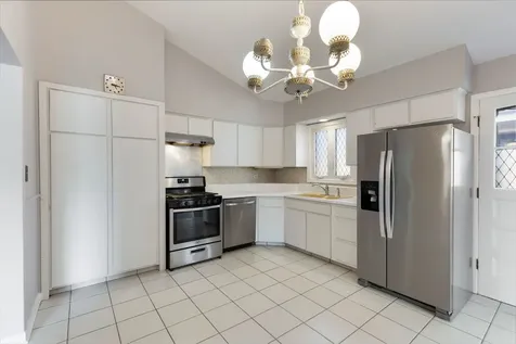 5302 Jarvis Avenue Skokie IL 60077