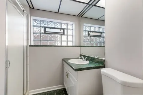 5302 Jarvis Avenue Skokie IL 60077