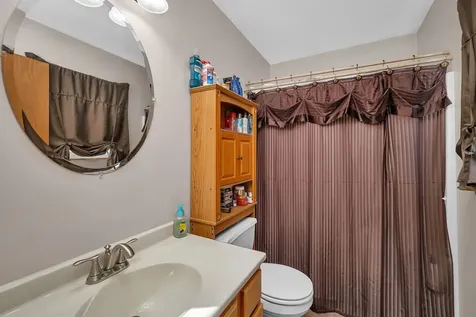 1540 Carol Anne Drive Morris IL 60450
