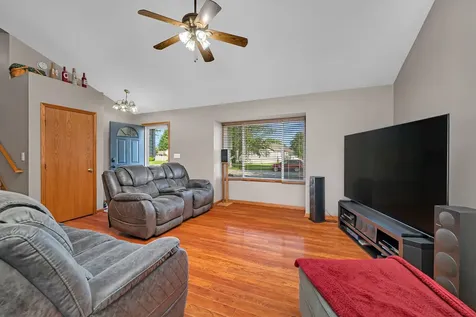 1540 Carol Anne Drive Morris IL 60450