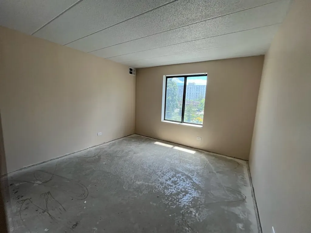606 East Woodland Park Avenue Chicago IL 60616