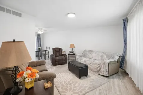 26 Skyview Drive Springfield IL 62702