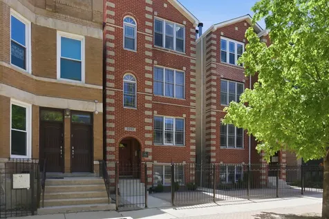 2033 West Huron Street Chicago IL 60612