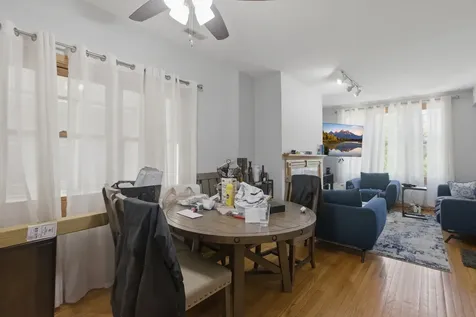 2033 West Huron Street Chicago IL 60612