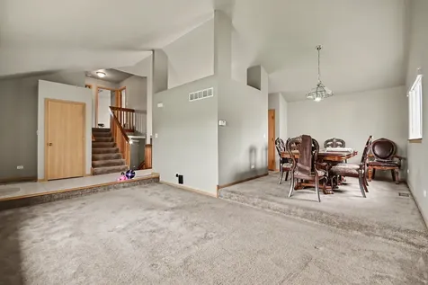 5712 Kathryn Lane Matteson IL 60443