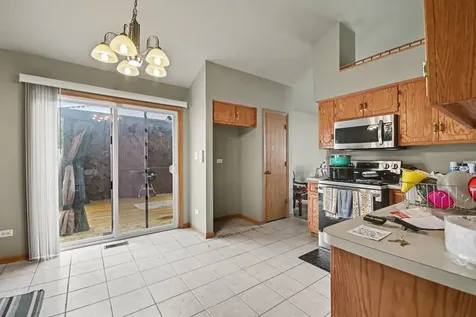 5712 Kathryn Lane Matteson IL 60443
