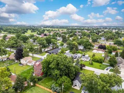 8040 South 85th Court Justice IL 60458