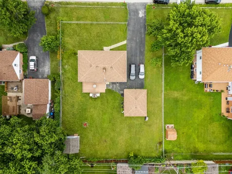8040 South 85th Court Justice IL 60458