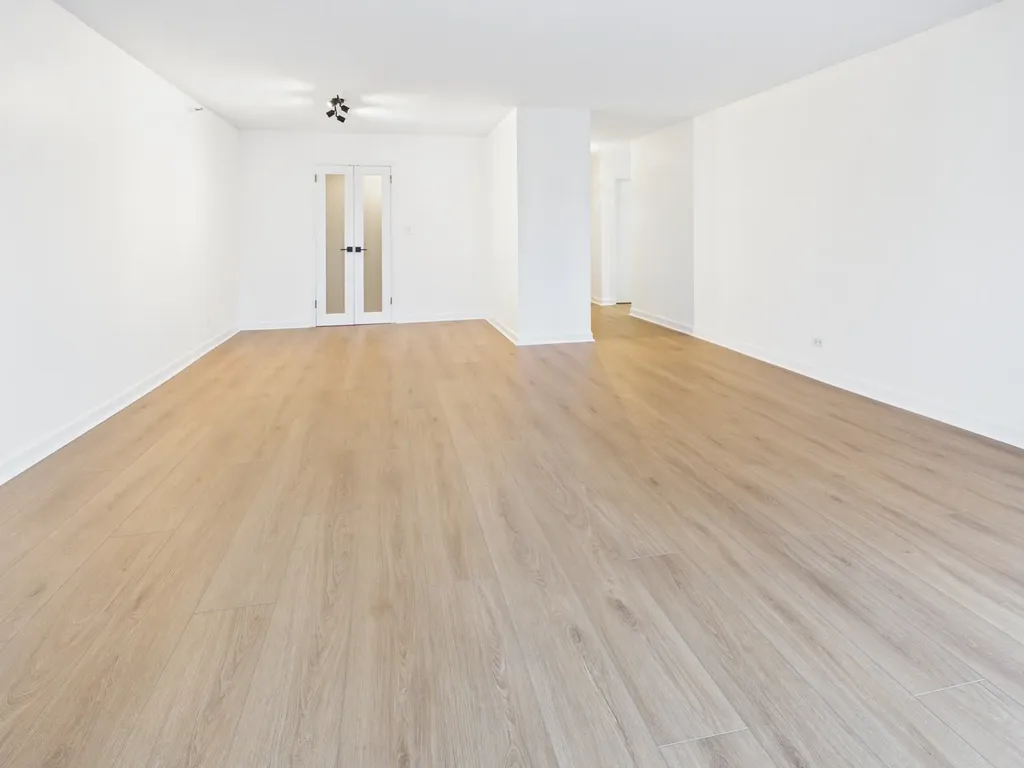 10 East Ontario Street Chicago IL 60611