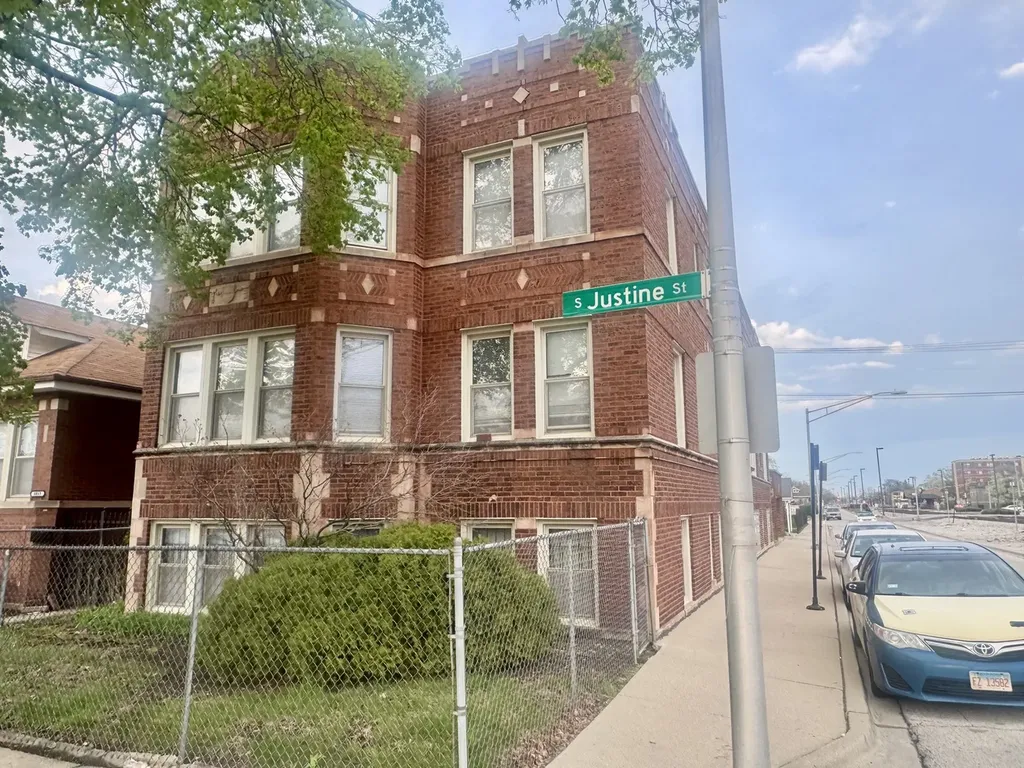 1526 West 89th Street Chicago IL 60620