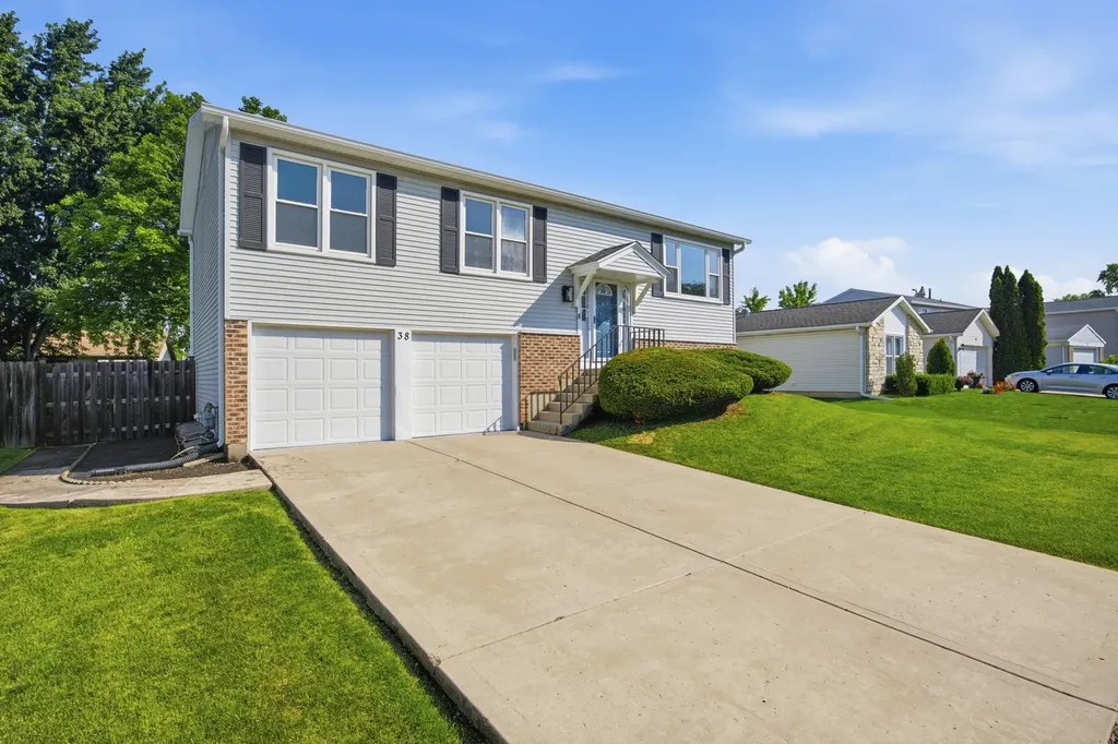 38 Blue Ridge Drive Glendale Heights IL 60139