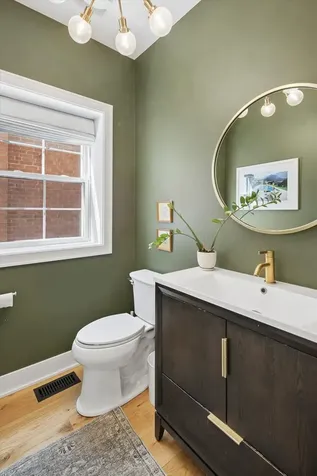 6205 North Tripp Avenue Chicago IL 60646