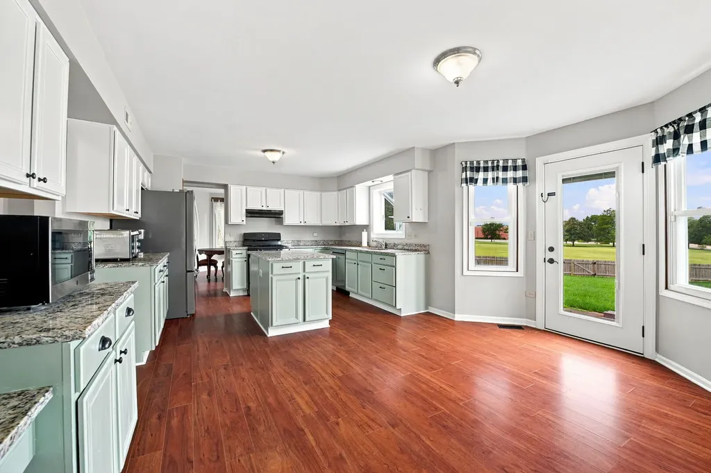 10 Timber Mill Court Bolingbrook IL 60490