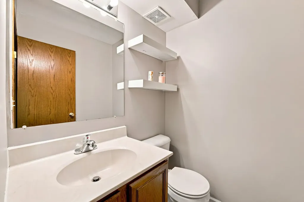 10 Timber Mill Court Bolingbrook IL 60490