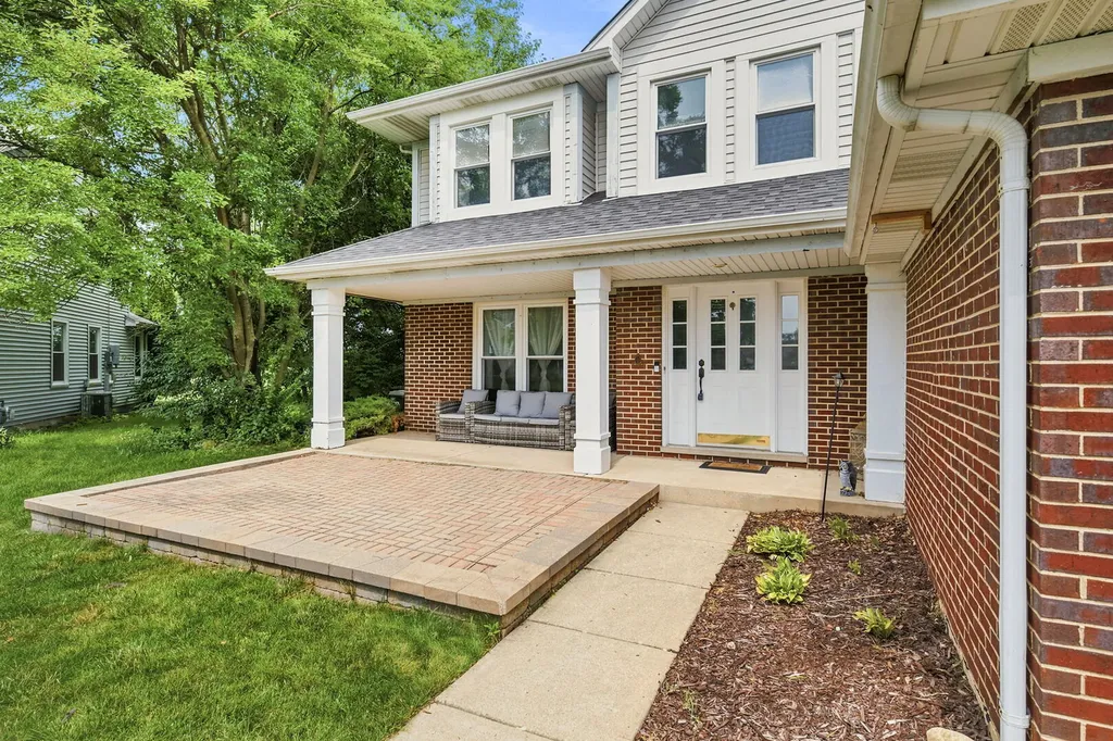 10 Timber Mill Court Bolingbrook IL 60490