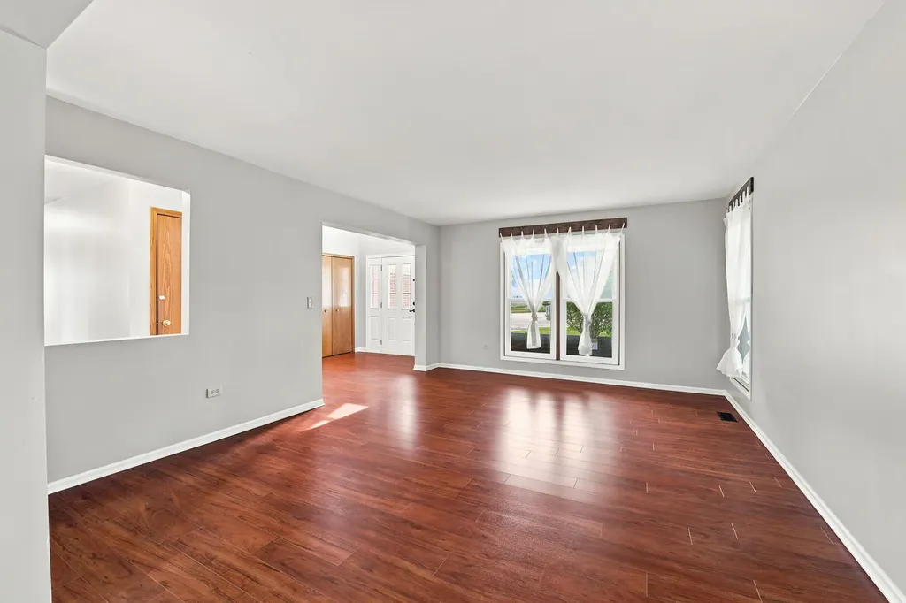 10 Timber Mill Court Bolingbrook IL 60490