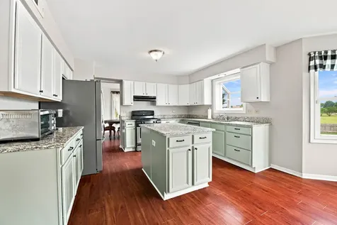 10 Timber Mill Court Bolingbrook IL 60490
