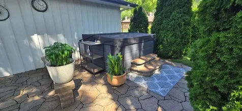 73 Devonshire Circle Elgin IL 60123