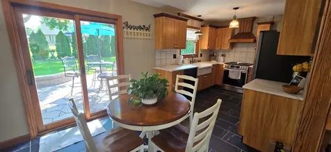 73 Devonshire Circle Elgin IL 60123
