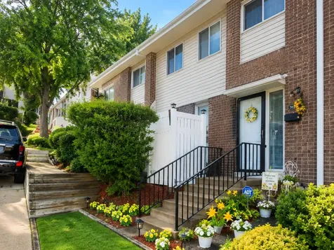 885 White Oak Lane University Park IL 60484