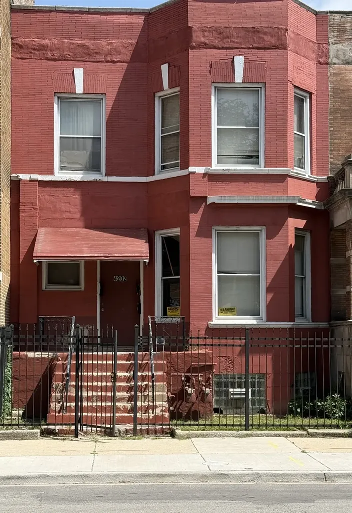 4202 West Jackson Boulevard Chicago IL 60624