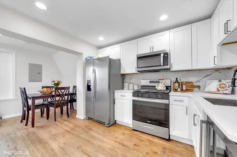 934 North Saint Louis Avenue Chicago IL 60651