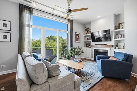 645 West Surf Street Chicago IL 60657