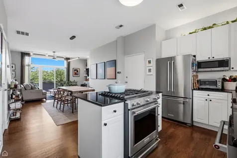 645 West Surf Street Chicago IL 60657