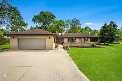 16W721 Red Oak Street Bensenville IL 60106