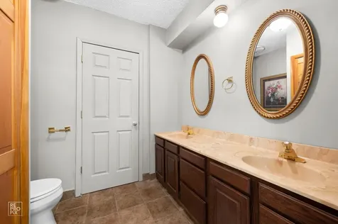 16W721 Red Oak Street Bensenville IL 60106