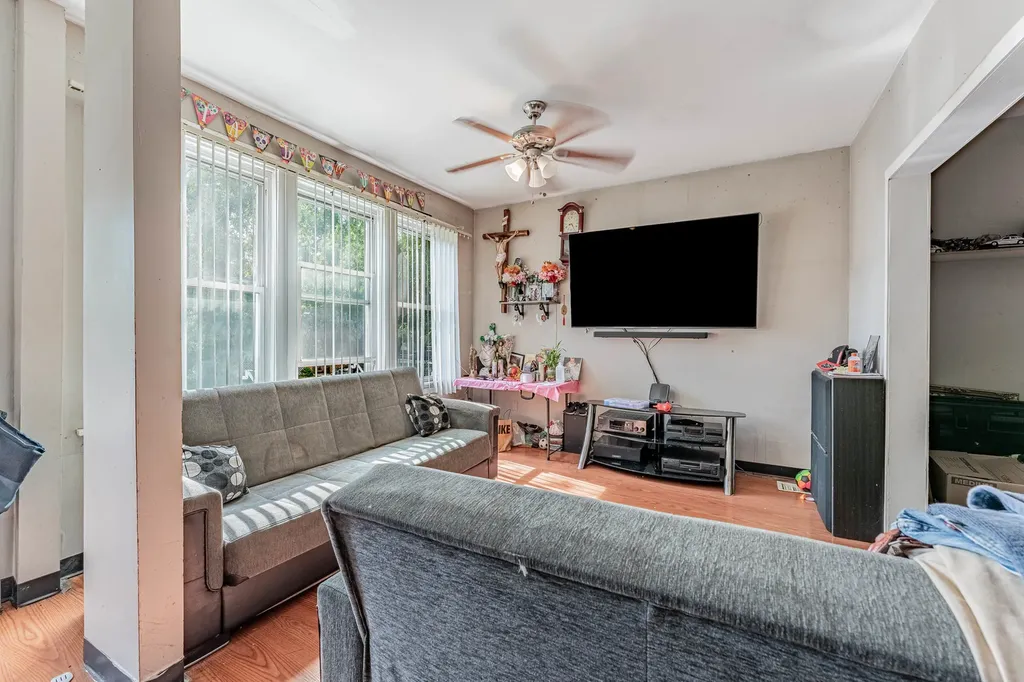 4950 South Marshfield Avenue Chicago IL 60609