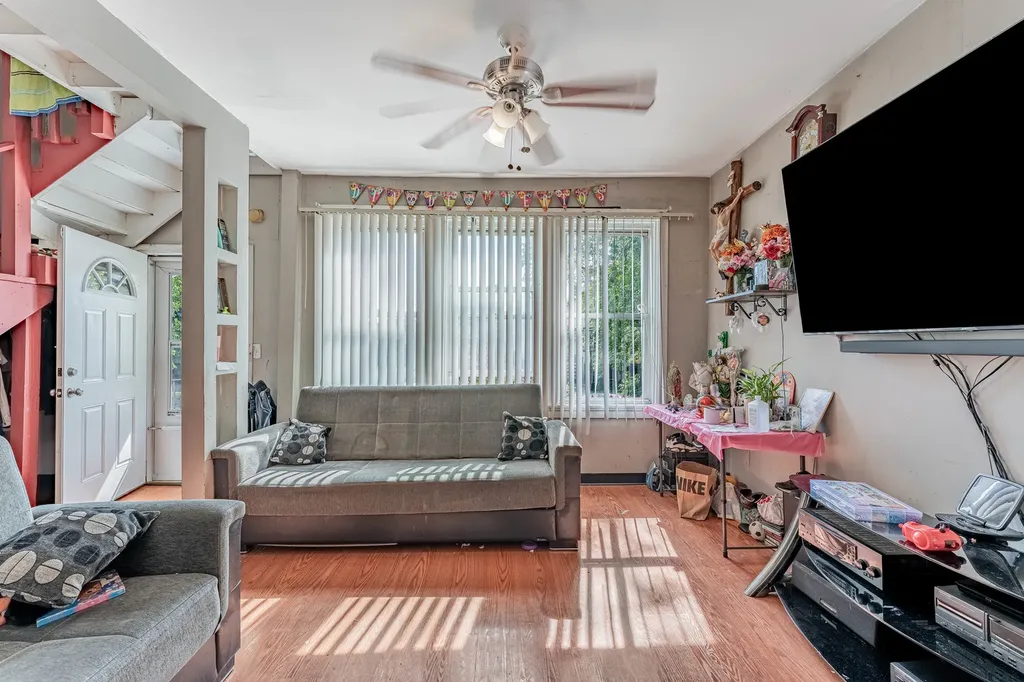 4950 South Marshfield Avenue Chicago IL 60609