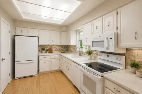 645 Stout Court Gurnee IL 60031