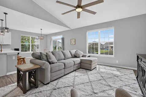 584 Manchester Lane Yorkville IL 60560
