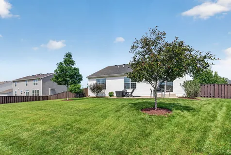 584 Manchester Lane Yorkville IL 60560