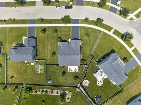 584 Manchester Lane Yorkville IL 60560