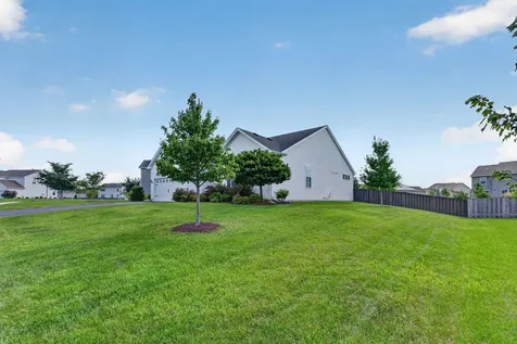 584 Manchester Lane Yorkville IL 60560