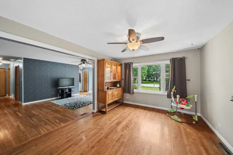 30W044 Bruce Lane Naperville IL 60563