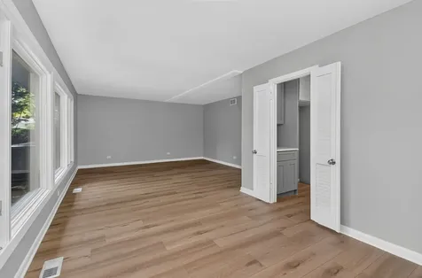 21W117 Glen Park Road Lombard IL 60148