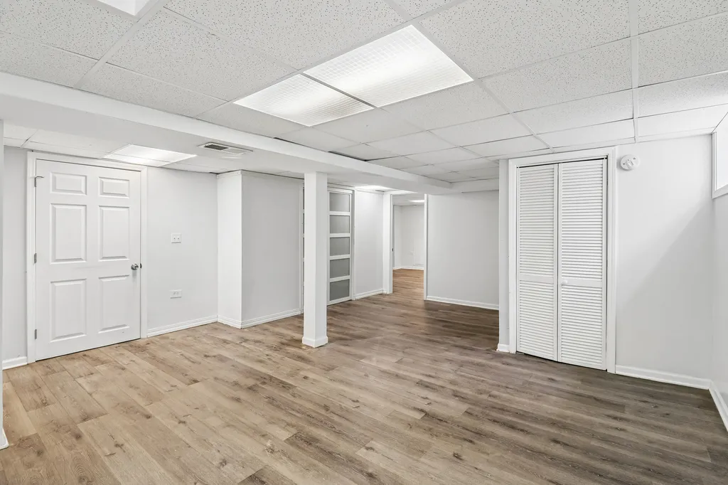 1107 West 101st Street Chicago IL 60643