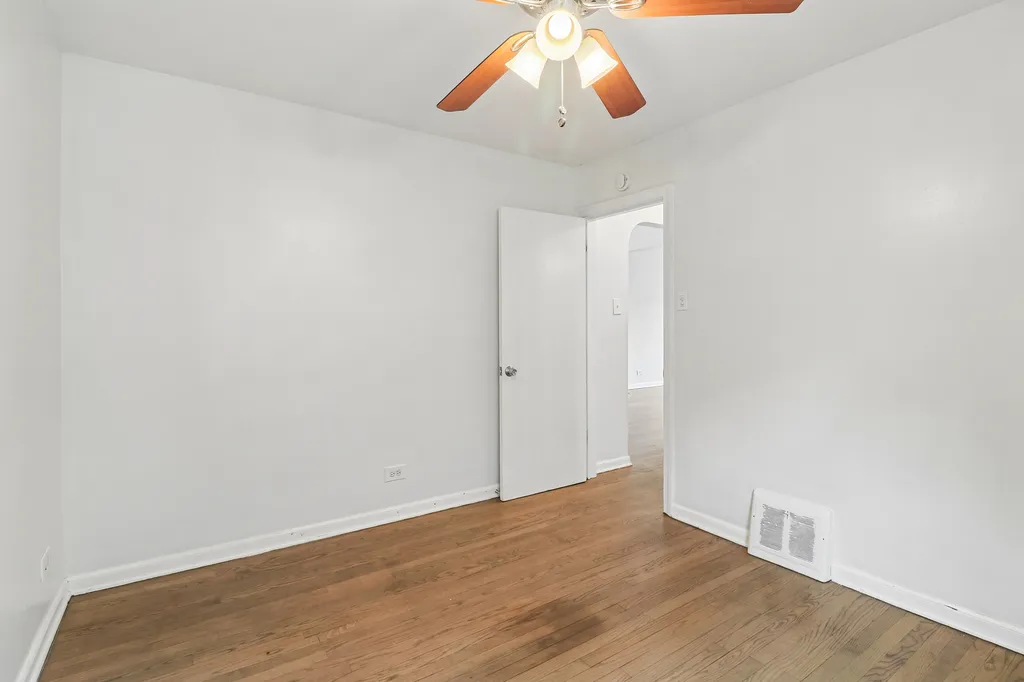 1107 West 101st Street Chicago IL 60643