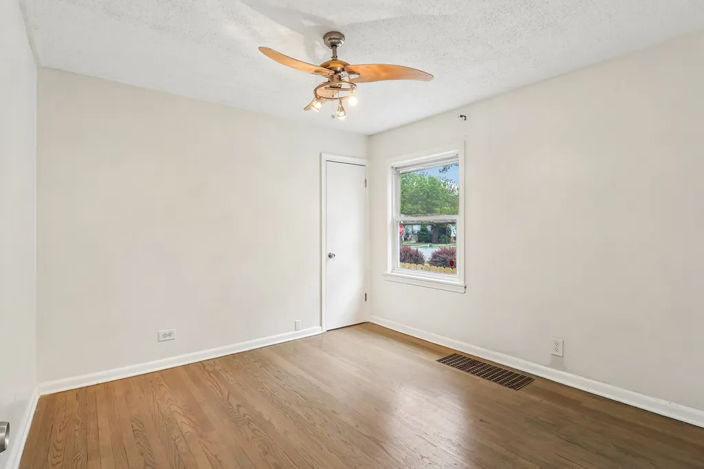 1107 West 101st Street Chicago IL 60643