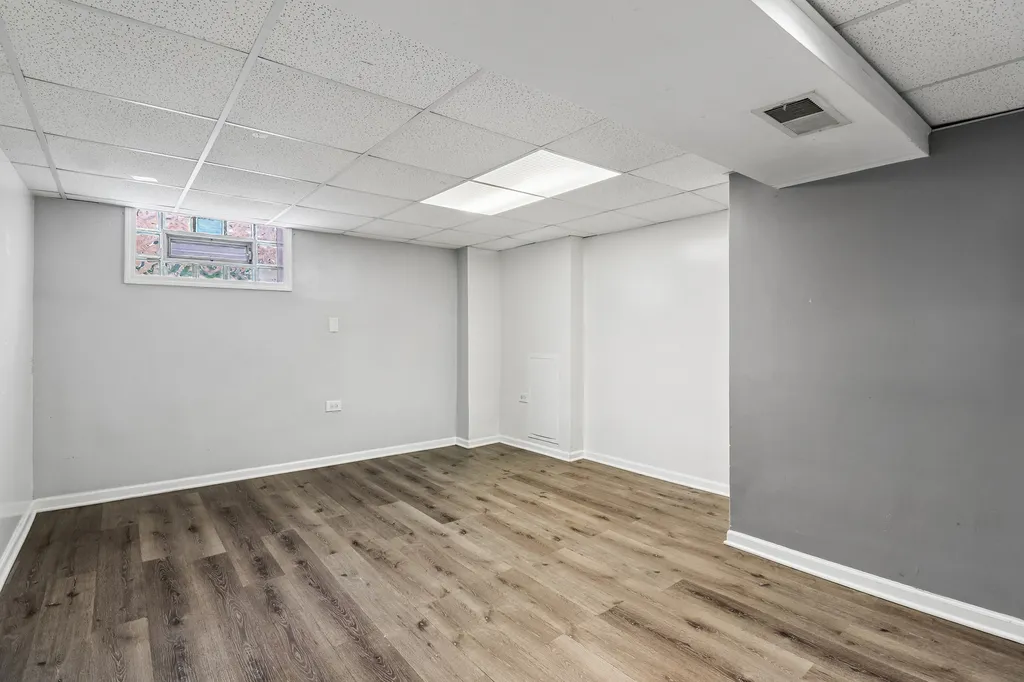 1107 West 101st Street Chicago IL 60643