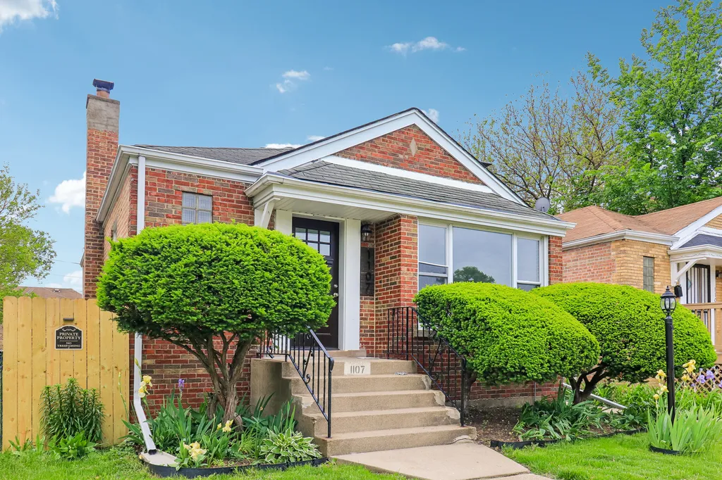 1107 West 101st Street Chicago IL 60643