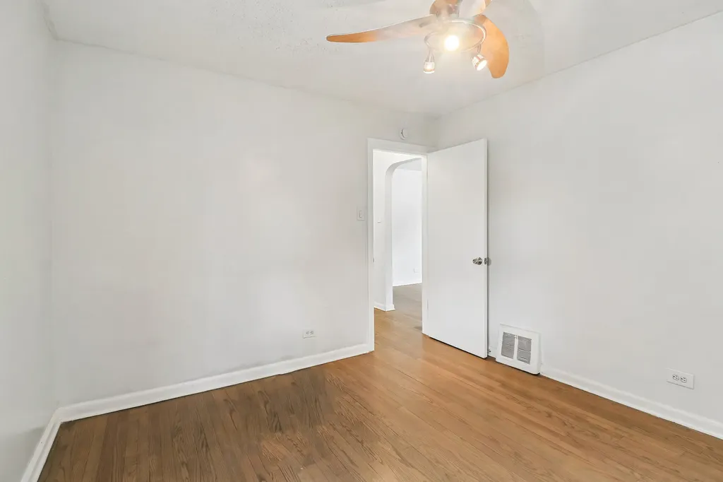 1107 West 101st Street Chicago IL 60643