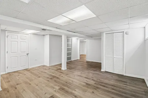 1107 West 101st Street Chicago IL 60643